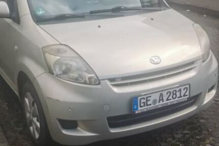 Daihatsu Sirion 95.000 km 2.400 &euro; gelsenkirchen 45888