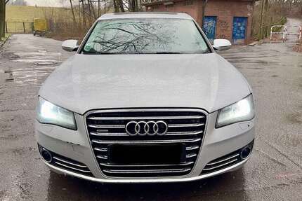 Audi A8 224.000 km 15.900 &euro; duisburg 47179