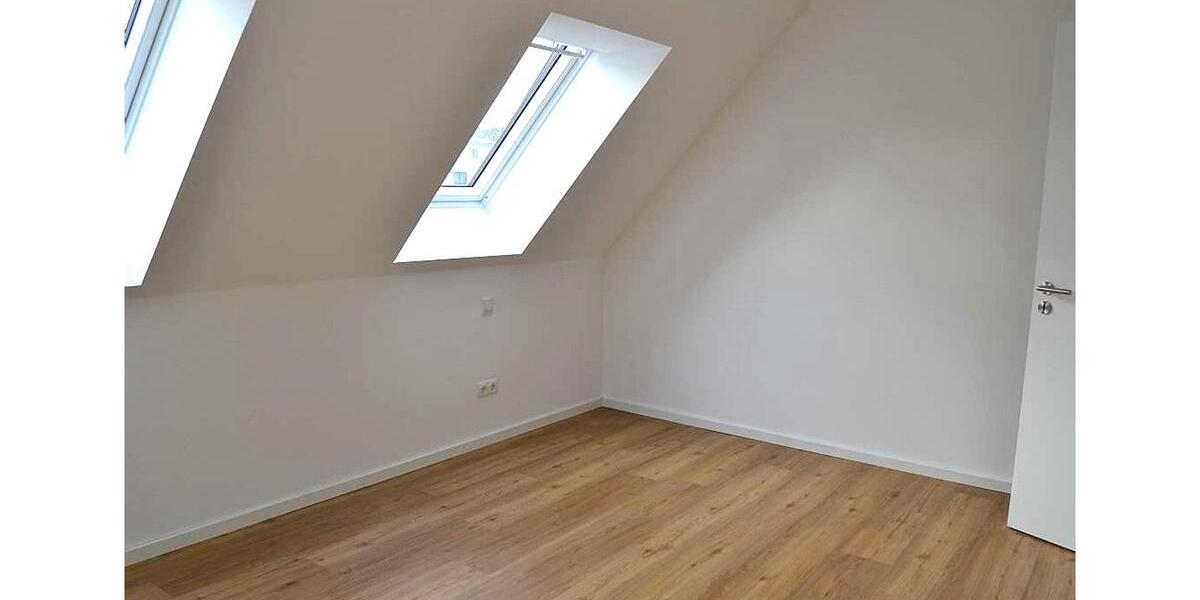 Doppelhaushälfte Hamminkeln - 5 Zimmer, 121 m&sup2;, 1.540&euro; | Angebot:25302186