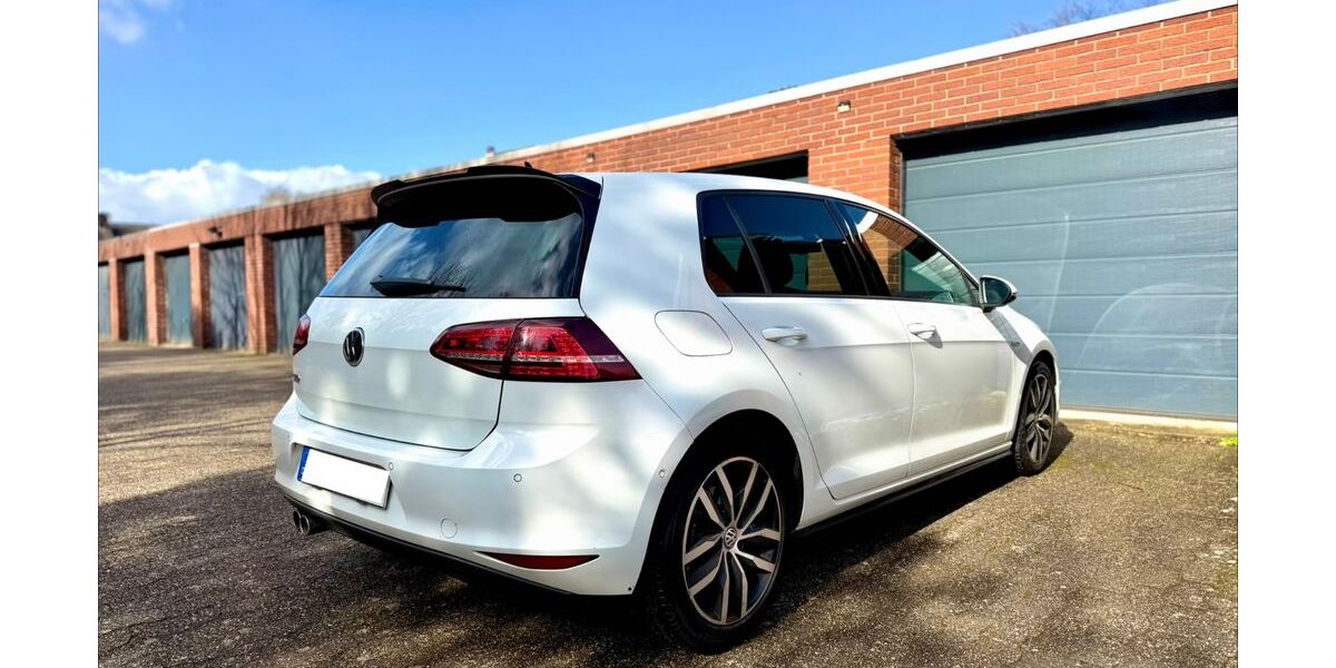 VW Golf 242.000 km 9.499 &euro; Duisburg 47198