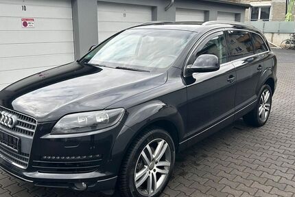 Audi Q7 200.000 km 7.950 &euro; Duisburg 47058