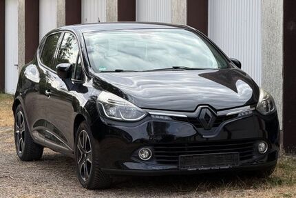 Renault Clio 99.000 km 5.999 &euro; Voerde 46562