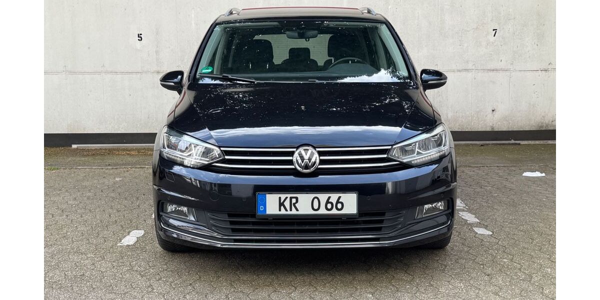 VW Touran 98.900 km 18.850 &euro; Krefeld 47799
