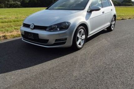VW Golf 126.500 km 8.249 &euro; Essen 45239