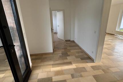 Haus Duisburg Essenberg - 3 Zimmer, 130 m&sup2;, 399.000&euro; | Angebot:26133233