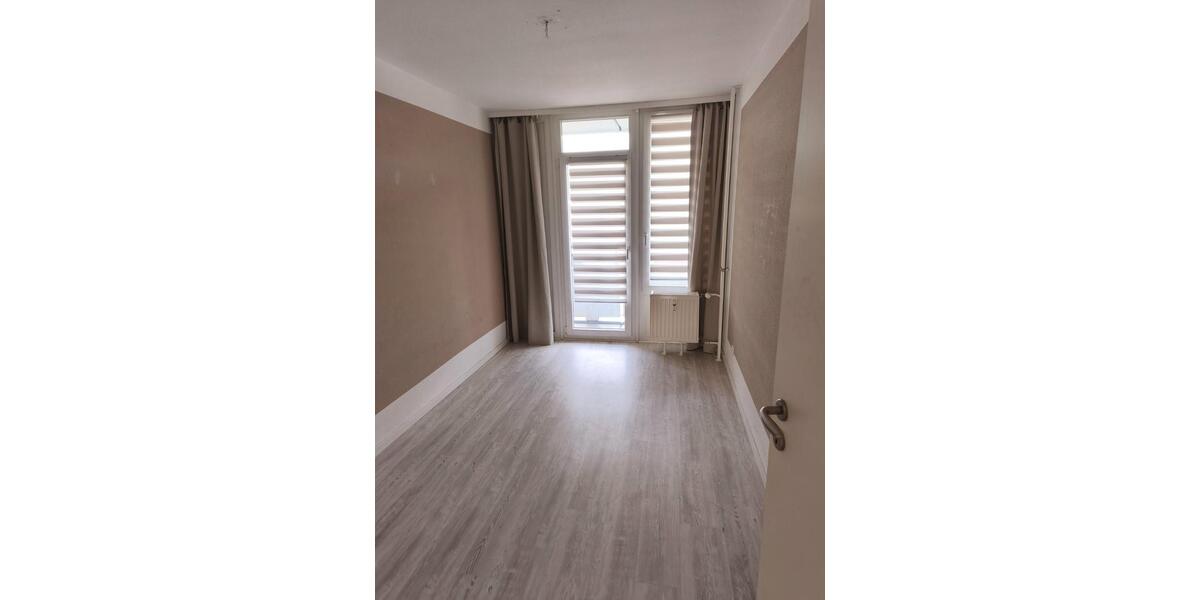 Etagenwohnung Krefeld Gartenstadt - 2.5 Zimmer, 79 m&sup2;, 175.000&euro; | Angebot:26765835