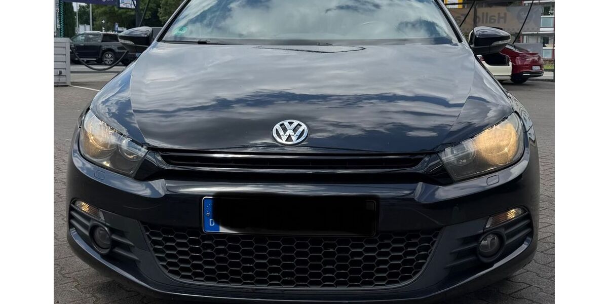 VW Scirocco 102.032 km 7.000 &euro; Essen 45131