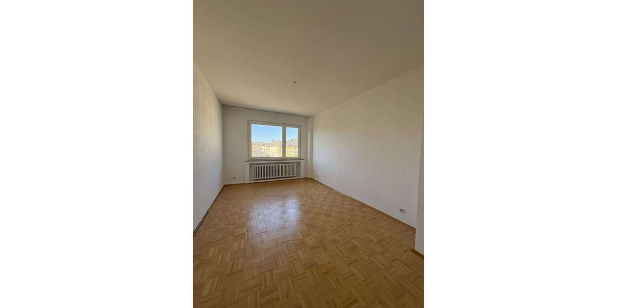 Etagenwohnung Essen Stadtbezirk III - 2 Zimmer, 75 m&sup2;, 900&euro; | Angebot:26256900