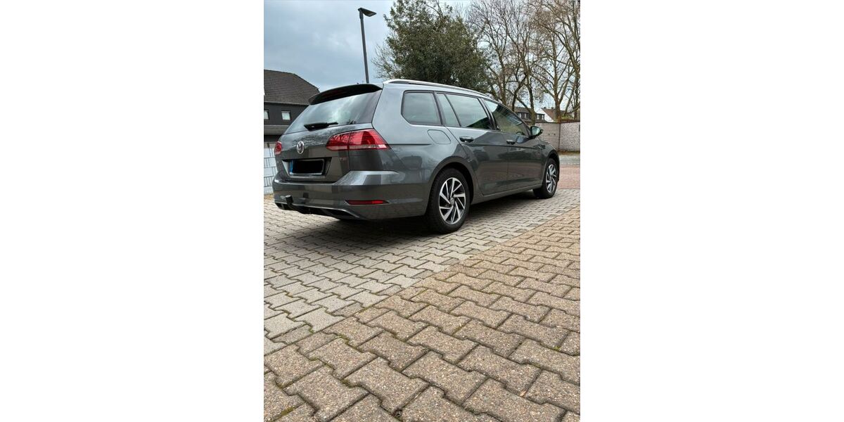VW Golf 124.700 km 14.990 &euro; Dinslaken 46535