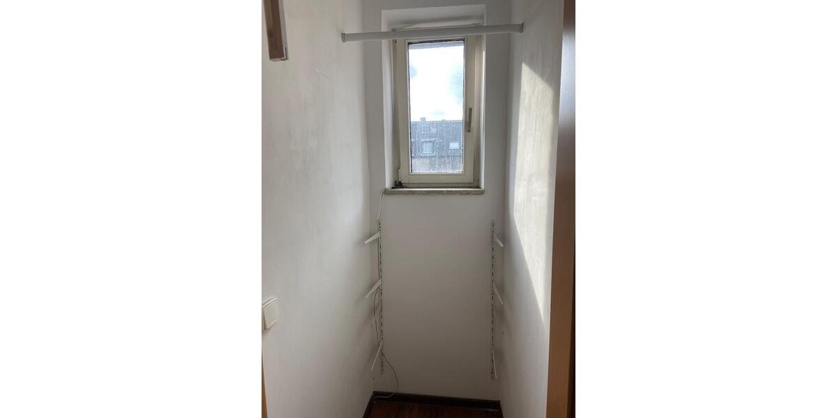 Etagenwohnung Duisburg Mittelmeiderich - 1 Zimmer, 68 m&sup2;, 99.000&euro; | Angebot:26036451