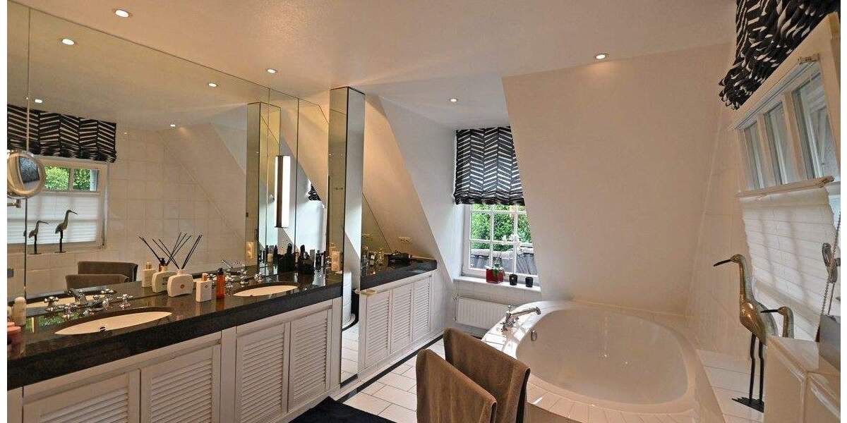 Einfamilienhaus Essen Werden - 6 Zimmer, 242 m&sup2;, 1.350.000&euro; | Angebot:25663253