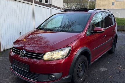 VW Touran 173.330 km 8.990 &euro; Essen 45326
