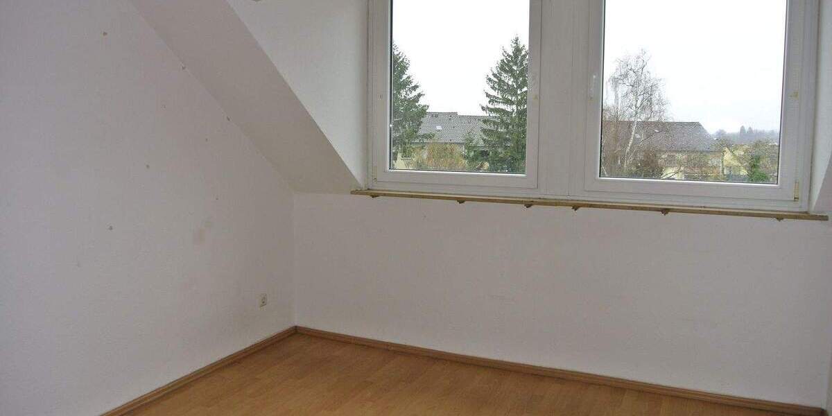Etagenwohnung Mülheim an der Ruhr Mitte-Ost - 3 Zimmer, 98 m&sup2;, 650&euro; | Angebot:26190093