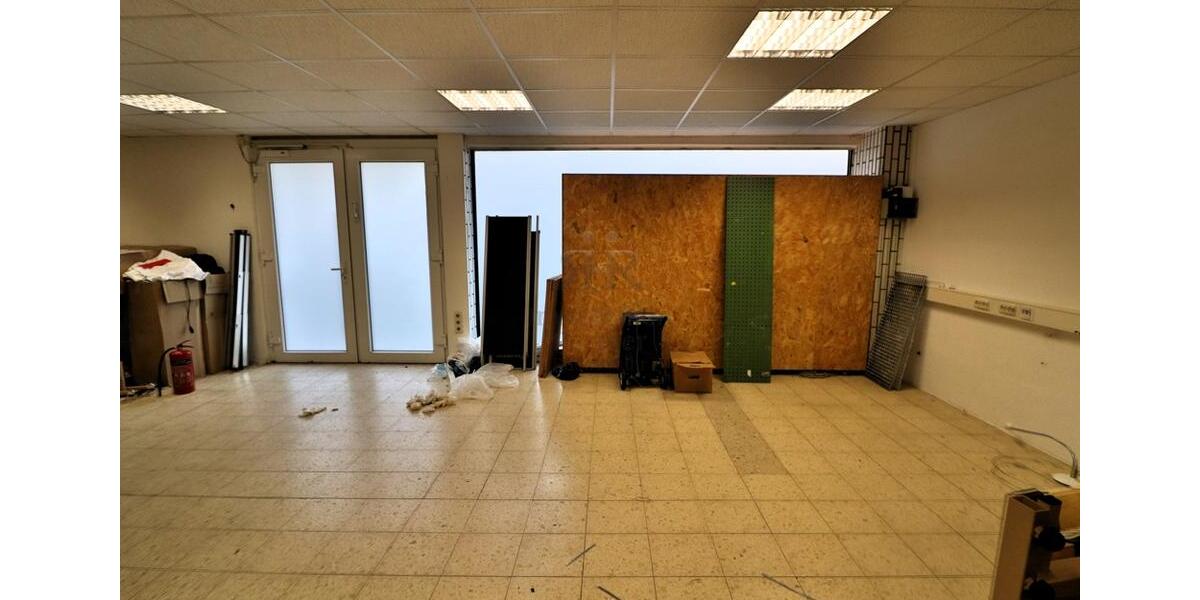 Gewerbeobjekt Voerde (Niederrhein) - 1.100&euro; | Angebot:24850181