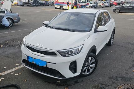 Kia Stonic 8.800 km 17.500 &euro; Krefeld 47807