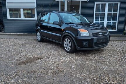 Ford Fusion 175.800 km 4.490 &euro; Duisburg 47057