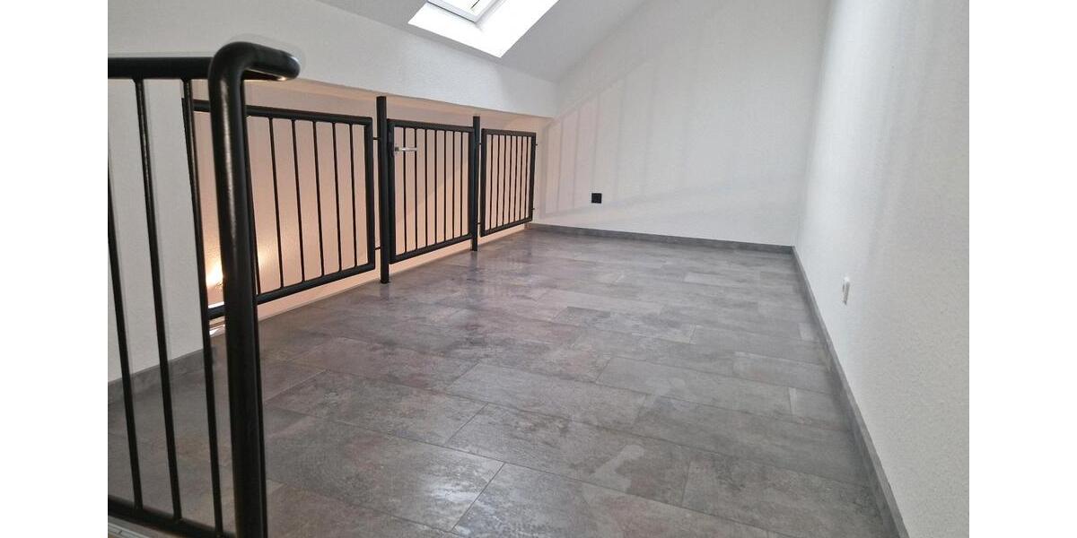 Dachgeschoßwohnung Essen Stadtbezirk V - 1 Zimmer, 34 m&sup2;, 50.000&euro; | Angebot:25719302