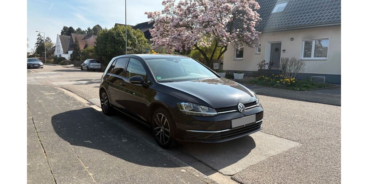 VW Golf 47.500 km 14.700 &euro; Duisburg 47239