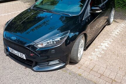 Ford Focus 171.000 km 12.400 &euro; Geldern 47608
