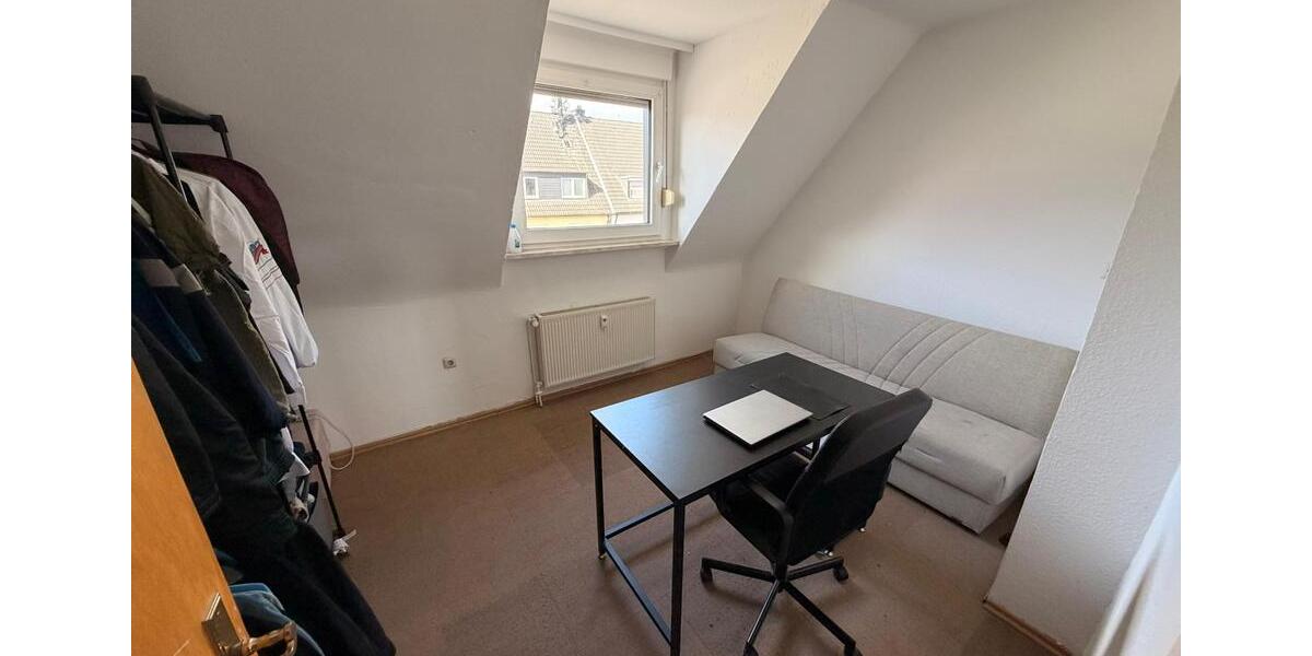 Dachgeschoßwohnung Bottrop Boy - 4 Zimmer, 75 m&sup2;, 650&euro; | Angebot:25920020