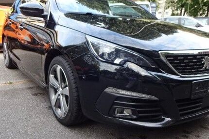 Peugeot 308 111.400 km 9.800 &euro; Essen 45276