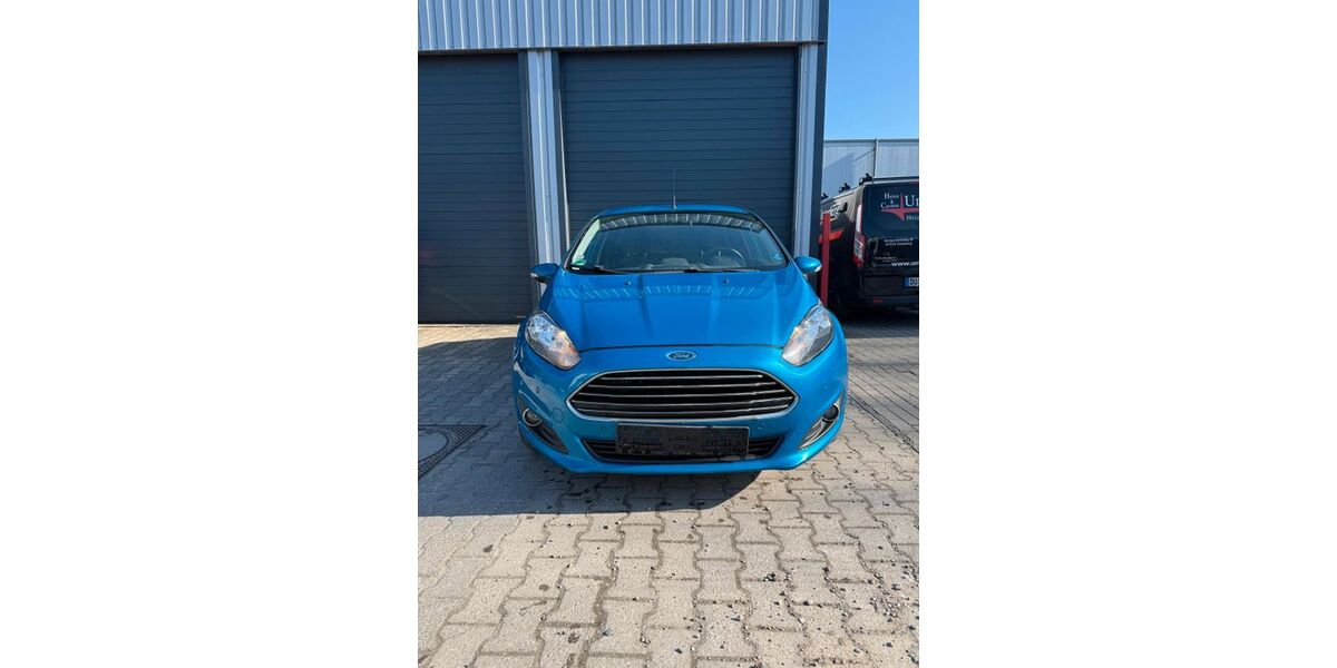 Ford Fiesta 204.000 km 2.600 &euro; Duisburg 47239
