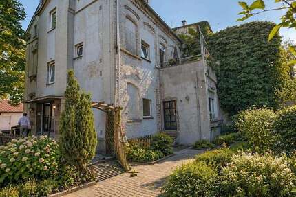 Haus Duisburg Essenberg - 32 Zimmer, 749 m&sup2;, 598.000&euro; | Angebot:27295227