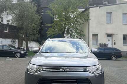 Mitsubishi Outlander 236.000 km 10.990 &euro; essen 45307
