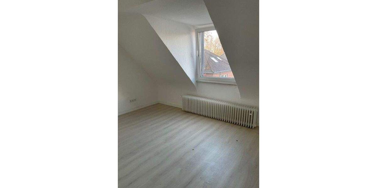 Zimmer Duisburg Alt-Hamborn - 3 Zimmer, 77 m&sup2;, 579&euro; | Angebot:25750181