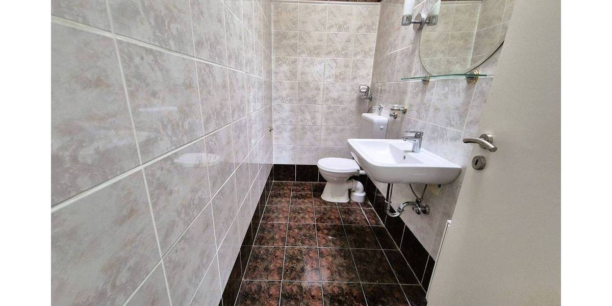 Terrassenwohnung Gelsenkirchen Beckhausen - 4 Zimmer, 149 m&sup2;, 1.000&euro; | Angebot:26804928