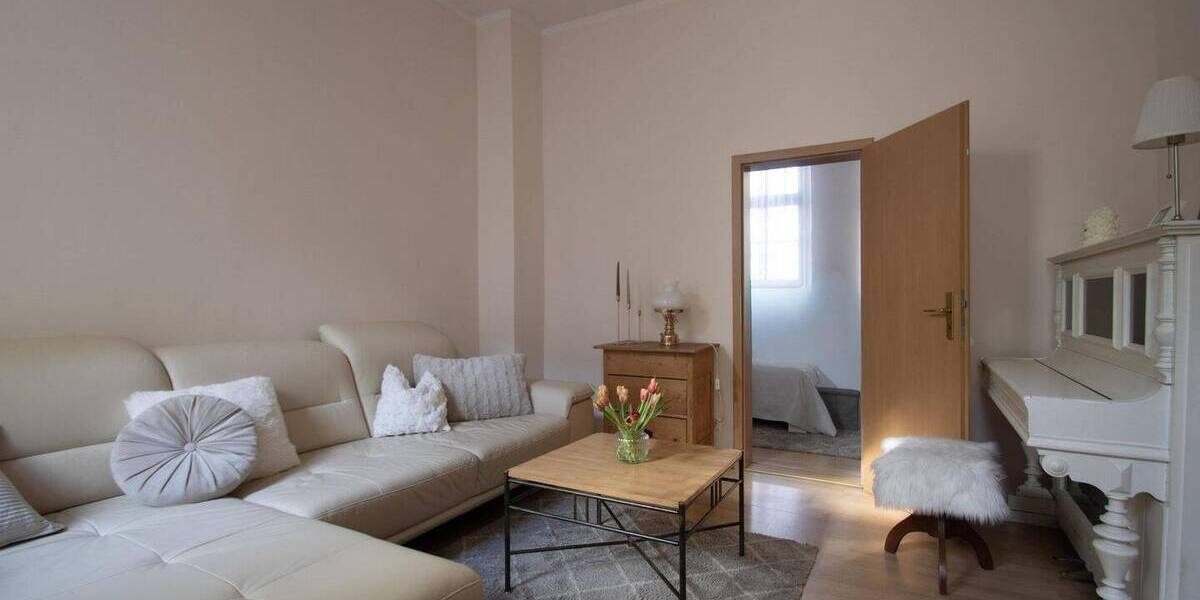 Einfamilienhaus Krefeld Stadtmitte - 1 Zimmer, 237 m&sup2;, 435.000&euro; | Angebot:26806672
