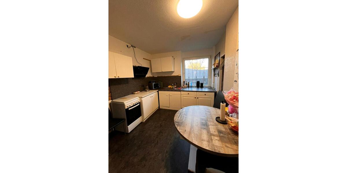 Etagenwohnung Duisburg Hamborn - 4 Zimmer, 103 m&sup2;, 125.000&euro; | Angebot:26074266