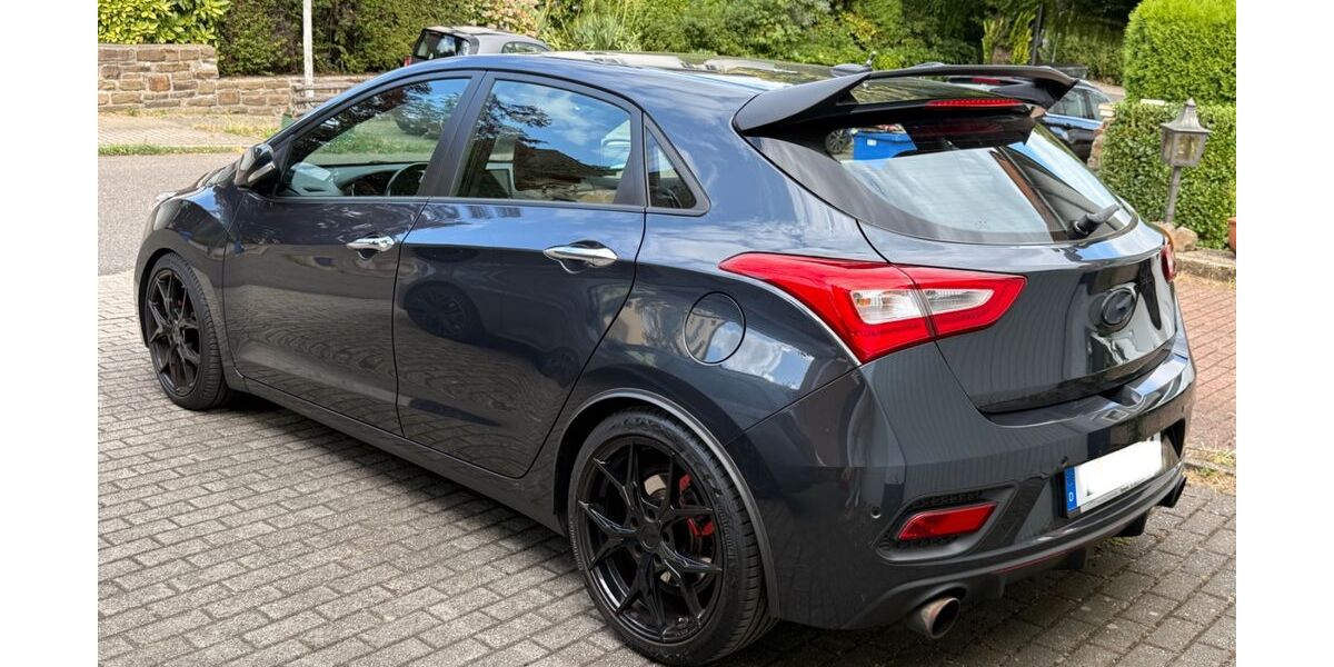 Hyundai i30 116.000 km 10.500 &euro; Essen 45259