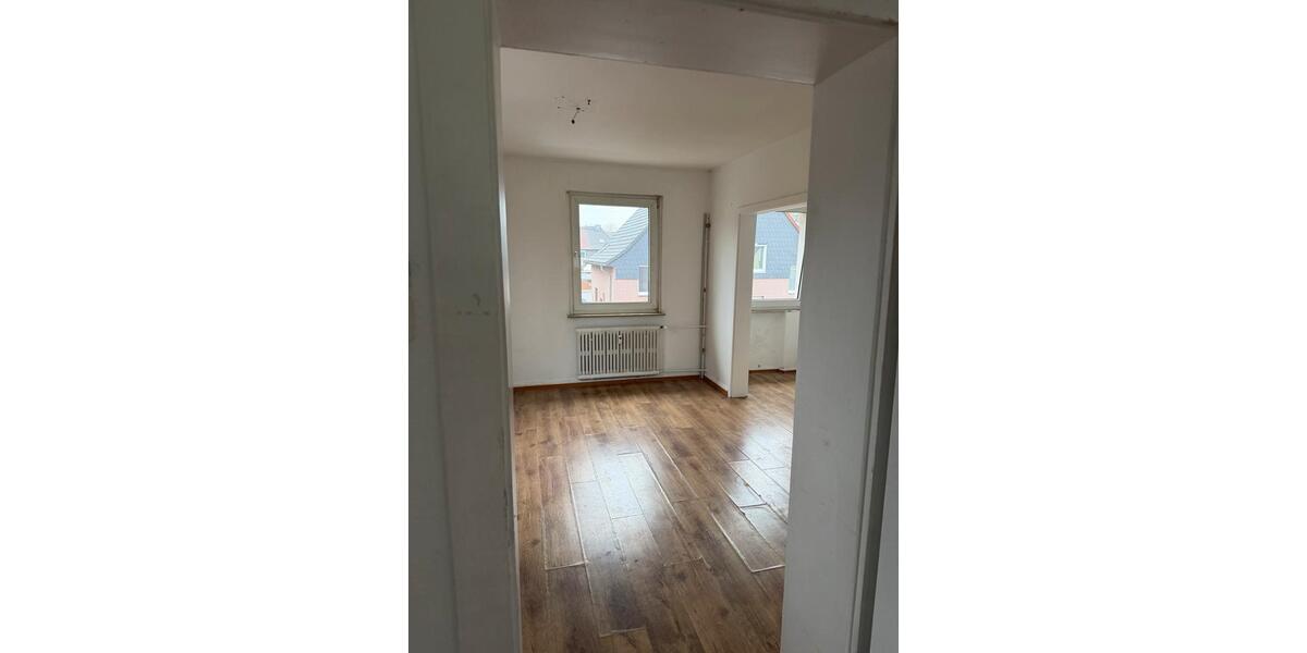 Etagenwohnung Duisburg Duisburg-Mitte - 4 Zimmer, 60 m&sup2;, 750&euro; | Angebot:26031711