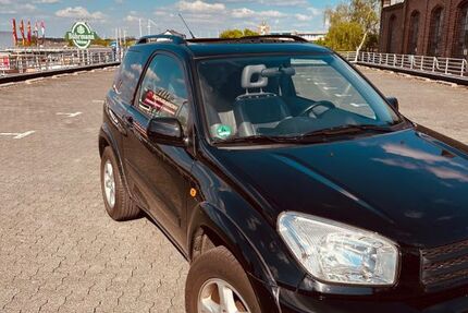 Toyota RAV 4 104.000 km 9.999 &euro; Moers 47441