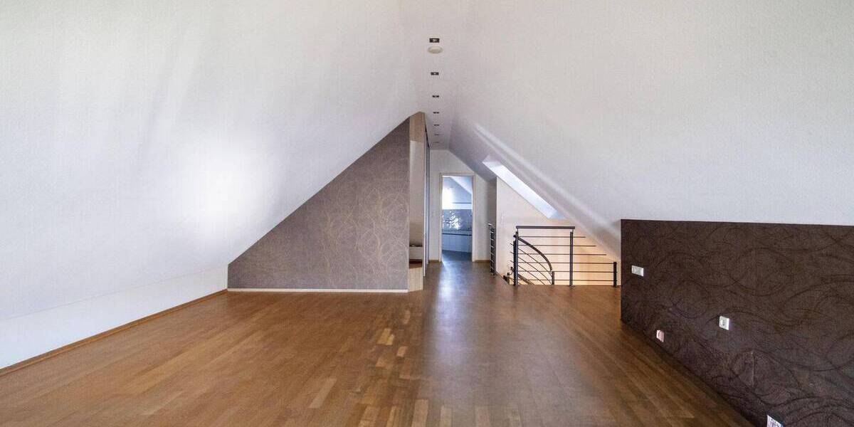 Einfamilienhaus Duisburg Rumeln-Kaldenhausen - 6 Zimmer, 275 m&sup2;, 999.000&euro; | Angebot:26107132