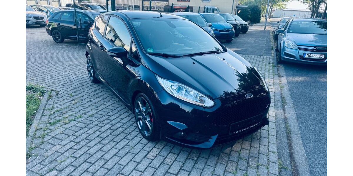 Ford Fiesta 115.000 km 9.400 &euro; XANTEN 46509