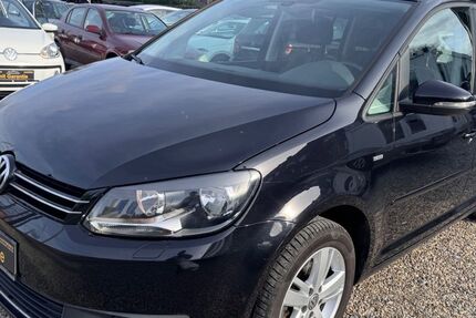 VW Touran 150.000 km 7.499 &euro; Essen 45355