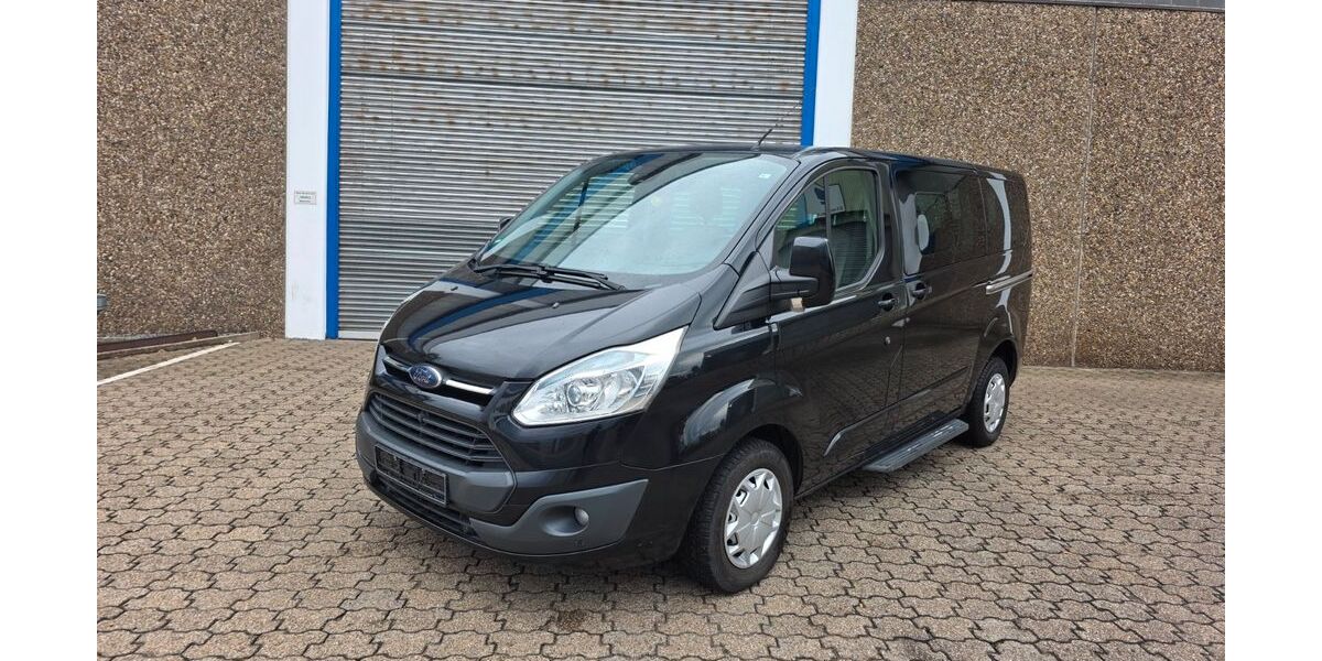 Ford Tourneo Custom 212.000 km 10.500 &euro; Moers 47441