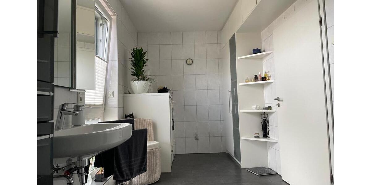 Einfamilienhaus Rheinberg - 5 Zimmer, 150 m&sup2;, 1.400&euro; | Angebot:24654753