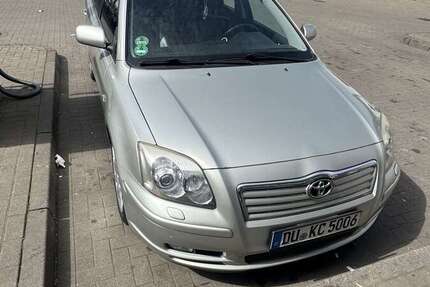 Toyota Avensis 278.000 km 3.499 &euro; Duisburg 47249