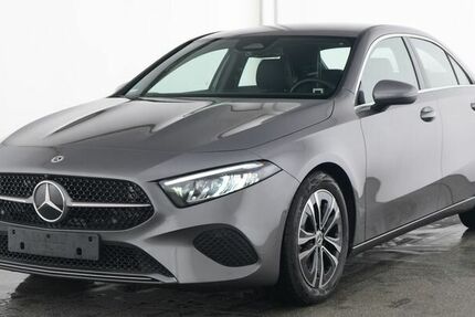 Mercedes-Benz A 180 24.038 km 29.990 &euro; Moers 47441