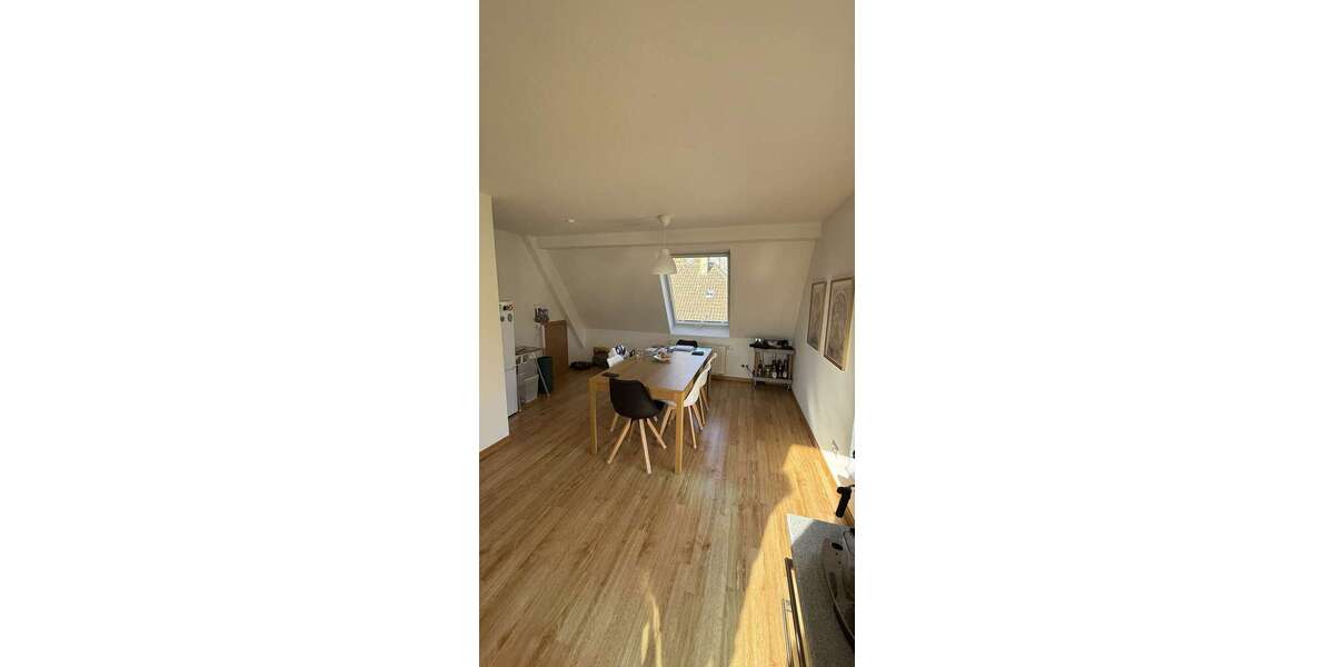 Etagenwohnung Duisburg Dellviertel - 4 Zimmer, 93 m&sup2;, 800&euro; | Angebot:26059678