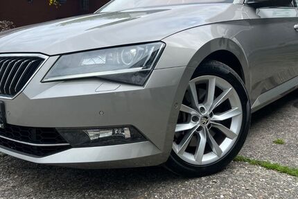 Skoda Superb 39.000 km 18.950 &euro; Mülheim 45478
