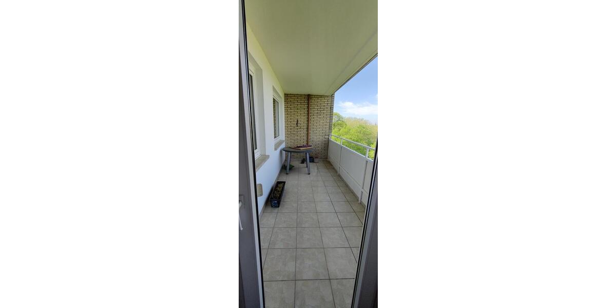 Etagenwohnung Duisburg Essenberg - 3 Zimmer, 109 m&sup2;, 180.000&euro; | Angebot:26323375