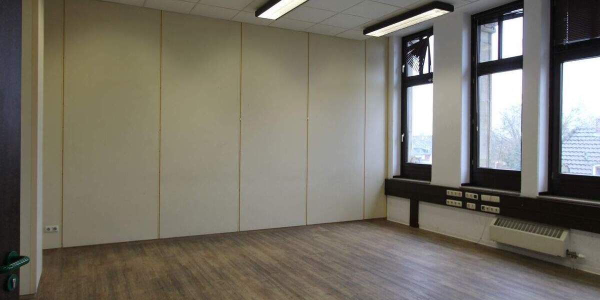 Gewerbeobjekt Krefeld Stadtmitte - 5 Zimmer, 248 m&sup2;, 1.400&euro; | Angebot:25775771