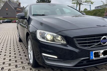 Volvo S60 276.000 km 5.899 &euro; Oberhausen 46117