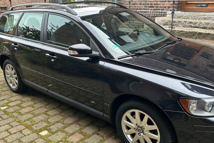 Volvo V50 146.000 km 5.950 &euro; Bottrop 46242