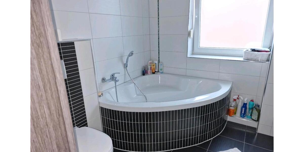 Doppelhaushälfte Duisburg Rheinhausen - 6 Zimmer, 160 m&sup2;, 550.000&euro; | Angebot:26126009