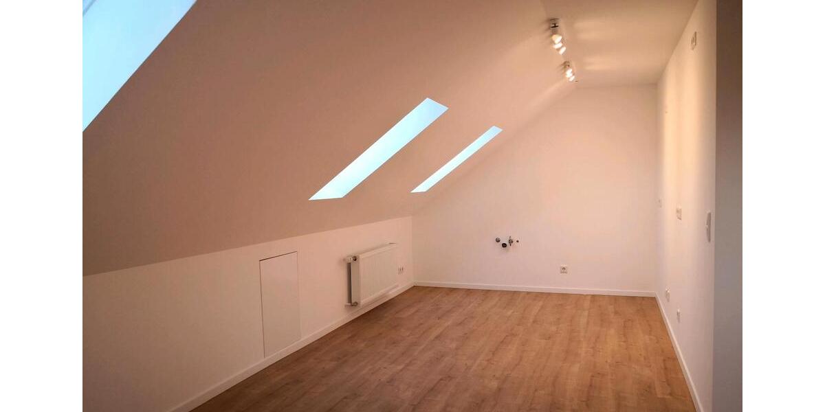 Dachgeschoßwohnung Mülheim an der Ruhr Dümpten - 1.5 Zimmer, 51 m&sup2;, 155.000&euro; | Angebot:27096044